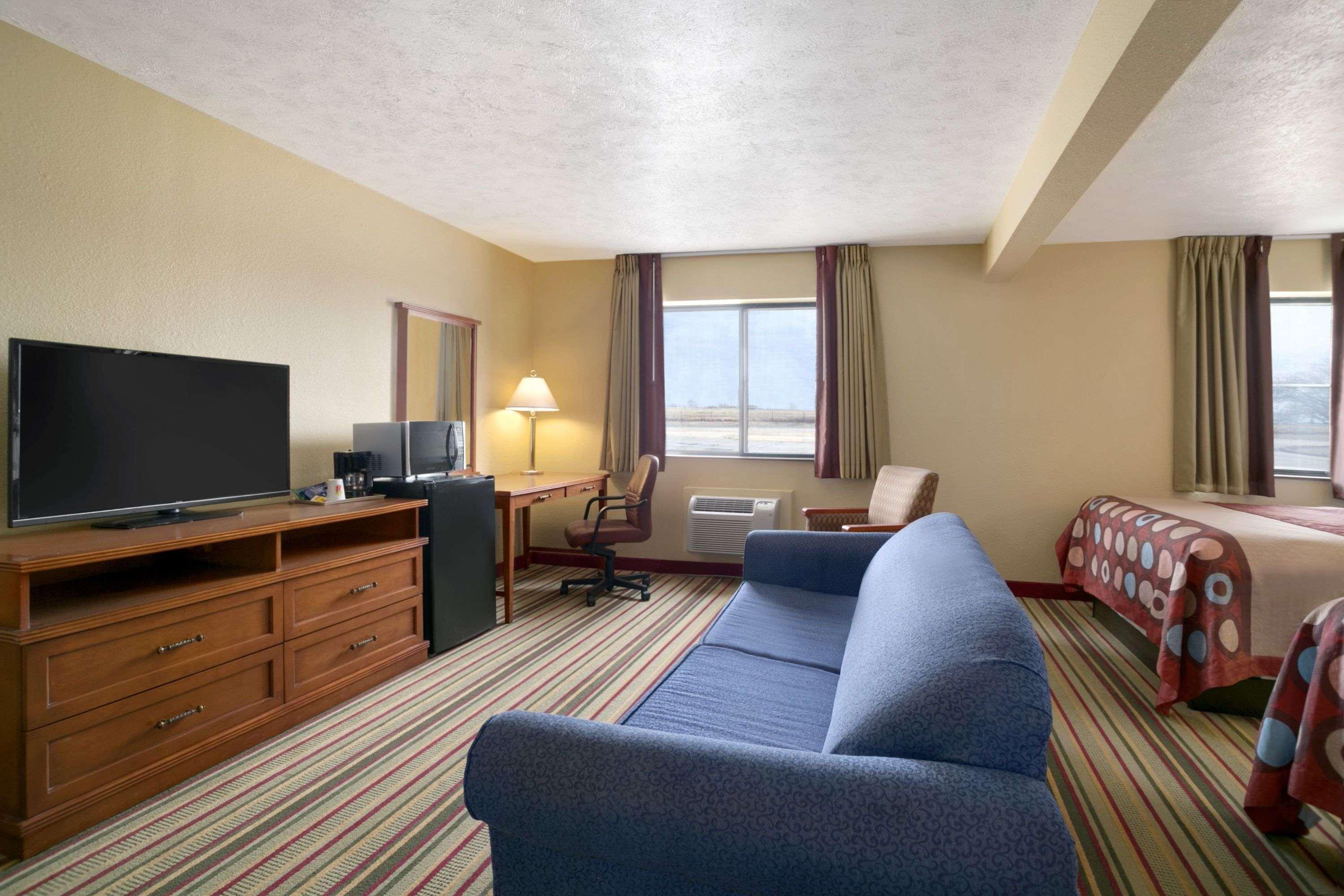 Super 8 By Wyndham Park City/North Wichita Area Luaran gambar